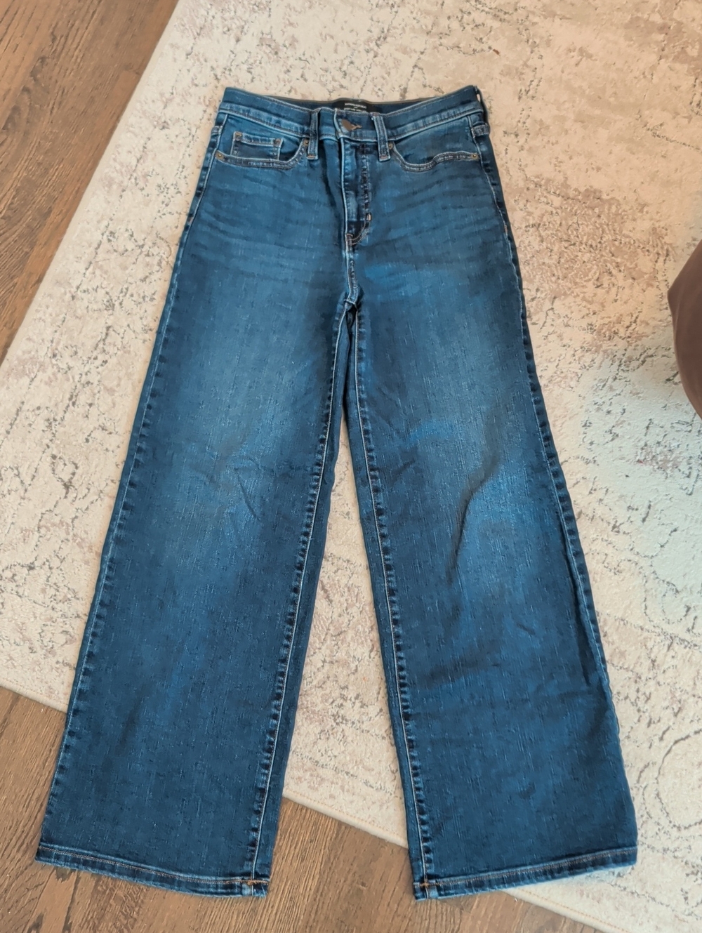 Banana Republic Wide-Leg Jeans in Dark Blue Wash
